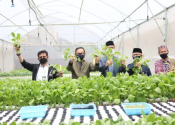 Kunjungi Ponpes Al Ghazaly, Mentan SYL Serukan Kerja Kolaboratif Lawan Covid