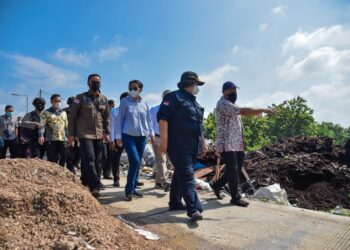 Di Mojokerto Menteri LHK Berikan Solusi Persoalan Sampah Desa Bangun