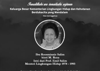 Ny. Roosminnie Emil Salim Tutup Usia