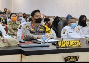 Upaya Percepatan Penanganan Covid 19 Kapolresta Jambi Dan Tiga Pilar Zoom Meeting Bersama Kapolda Jambi