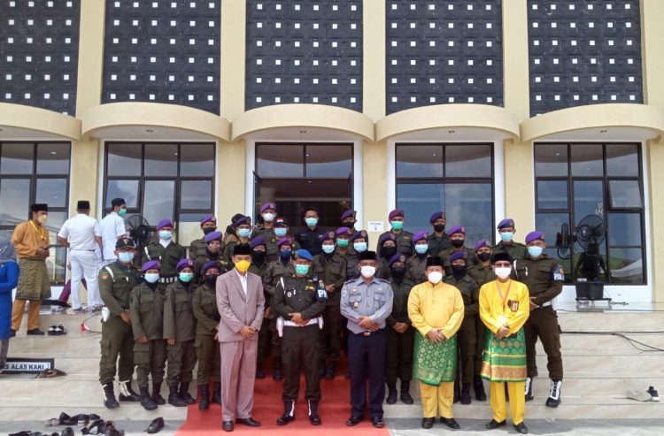 Resimen Mahasiswa Satuan 010 STAI An-Nadwah Kuala Tungkal Bantu Keamanan di Arena MTQ Ke-50 Tingkat Provinsi Jambi di Kabupaten Tanjung Jabung Barat