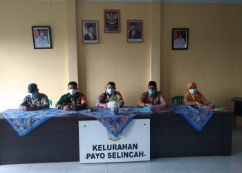 Babinsa Payo Selincah menghadiri Verval bantuan pemerintah