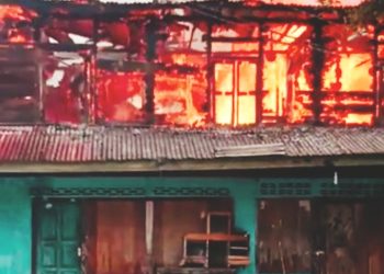 Pemilik Rumah Lagi Berada Di Ladang, Si Jago Merah Lahap Rumah Warga Tabir Ulu, Merangin