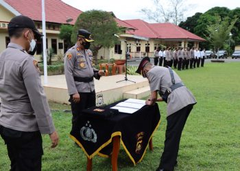 Kapolres Muaro Jambi Pimpin Sertijab dan Pelantikan Kasi Humas dan Kasi lain