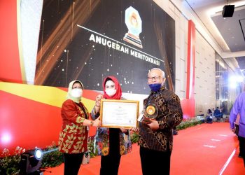 Komitmen Terapkan Sistem Merit, KLHK Raih Penghargaan Meritokrasi