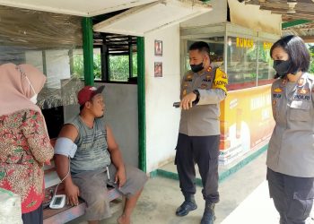 Kapolres Peduli. Cek Kesehatan Sopir Batu Bara Di Mestong