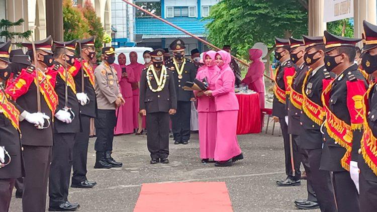 Kapolresta Jambi Pimpin Upacara Korps Raport Kenaikan Pangkat 91 Personel Polresta Jambi