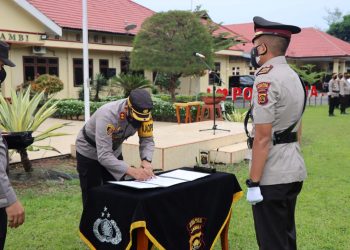 Kapolres Muaro Jambi Pimpin Langsung Sertijab Empat PJU Dan Lima Kapolsek