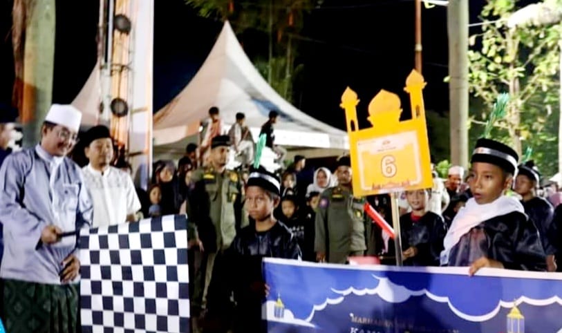 Bupati Tanjabbar Lepas Peserta Festival Arakan Sahur Minggu Ke-Tiga