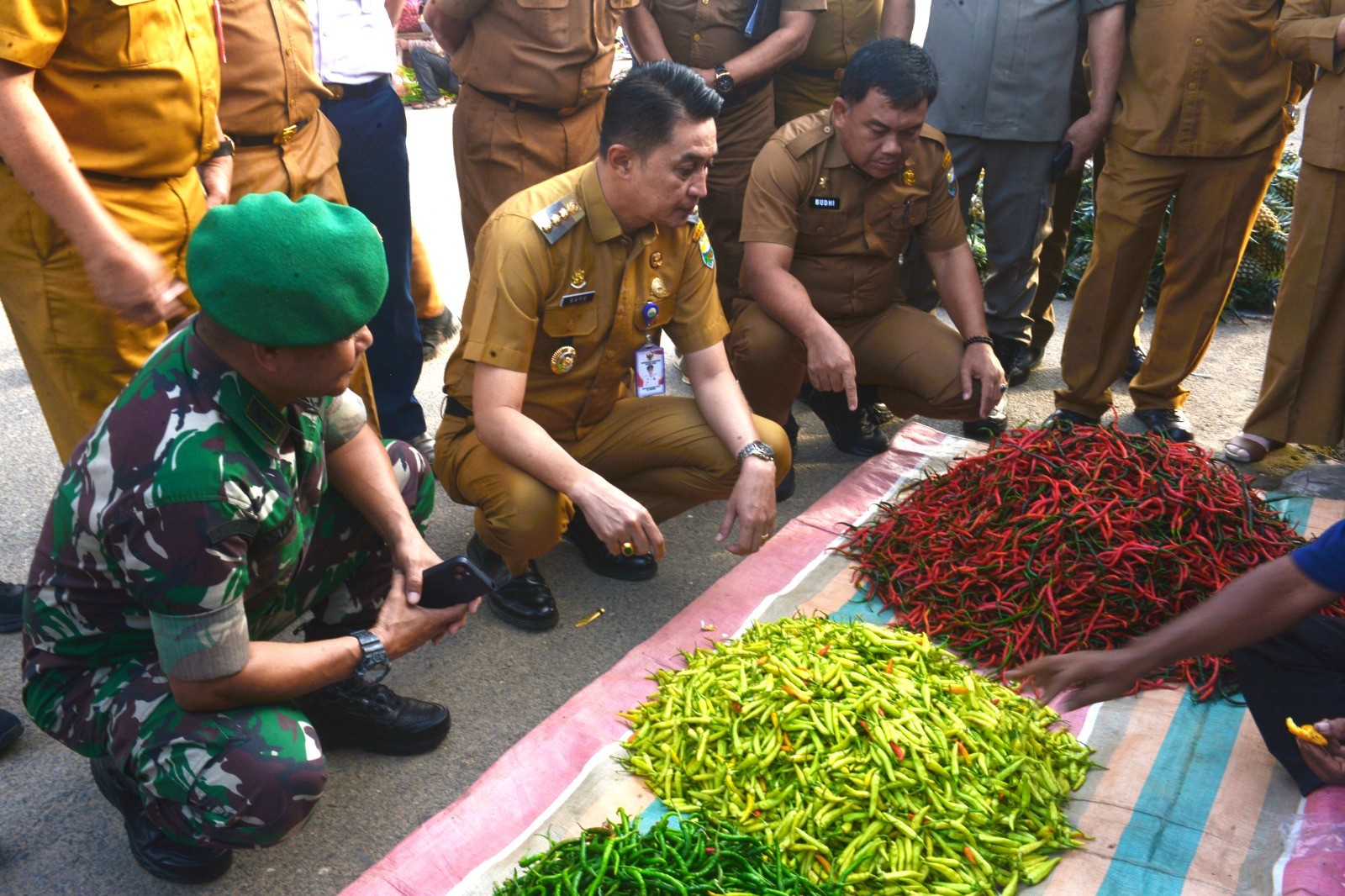 TPID Muaro Jambi Sidak Ke Pasar Tradisional Sengeti, Sejumlah Bahan Pokok Masih Stabil  20 Mar 2023 Berita Umum  91