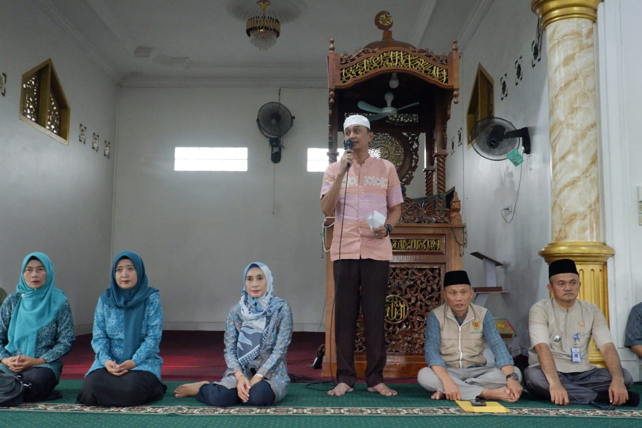 Penyerahan ZIS Program Paket Sembako Ramadhan BAZNAS Kab Muaro Jambi Kepada Mustahiq Tahun 2024