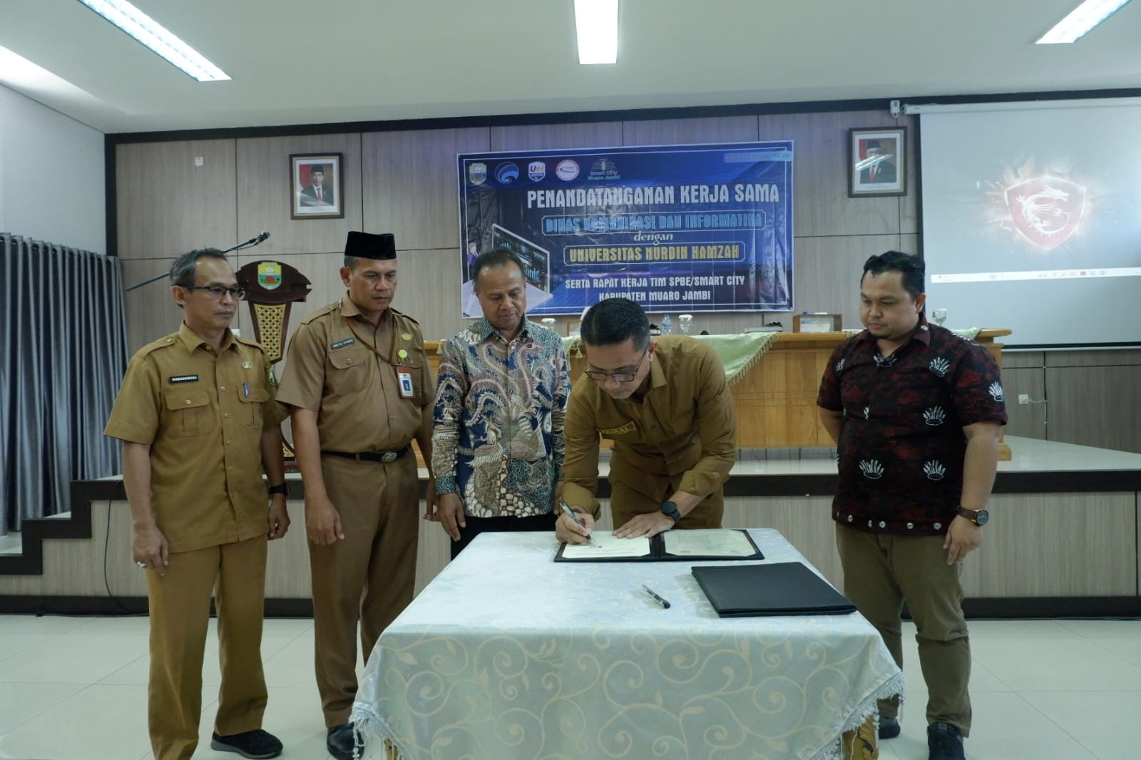Paripurna DPRD Tebo Penyampaian Nota Pengantar Rancangan Perda