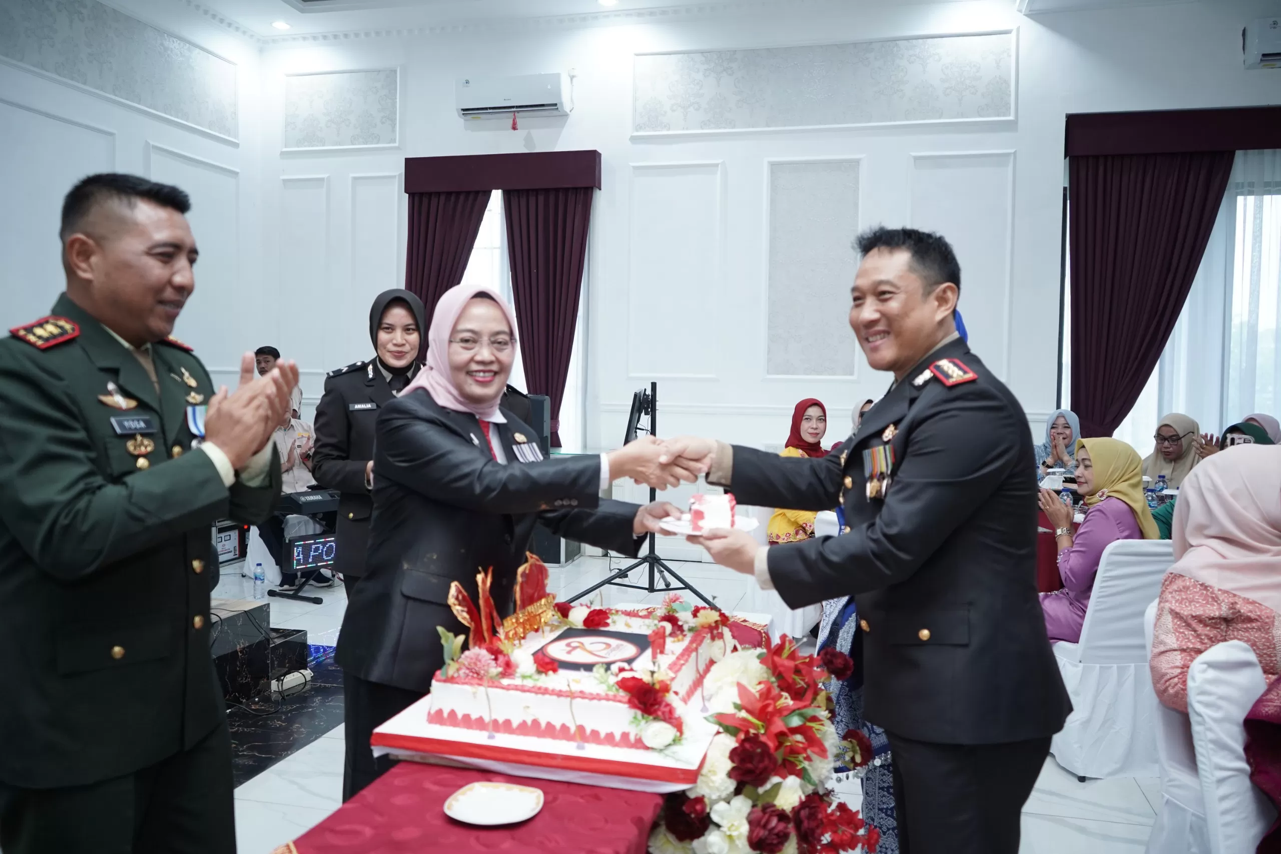 Pj Wali Kota Jambi Ucapkan Selamat Kepada Jajaran Kepolisian di Hari Bhayangkara ke-78