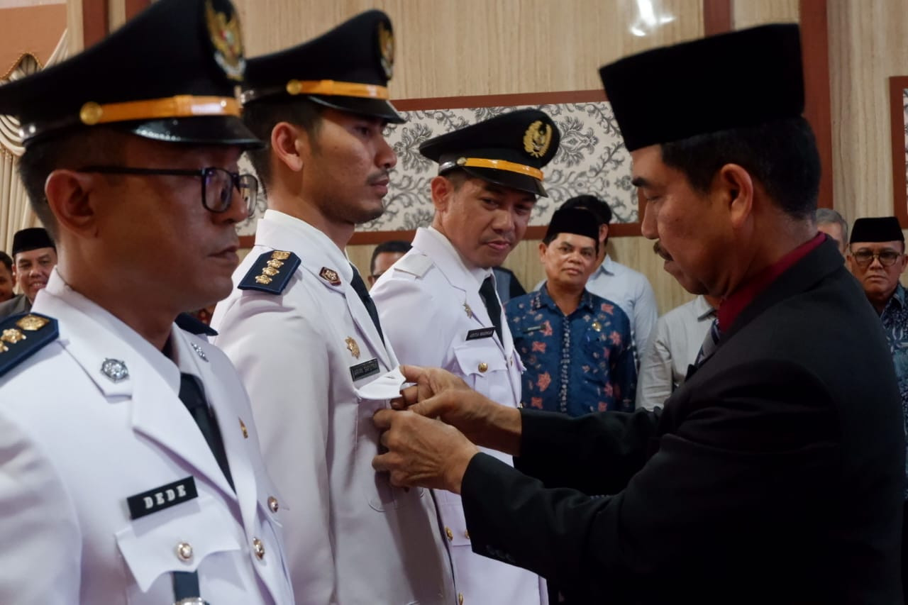 Pengucapan Sumpah /Janji Pimpinan Difinitif DPRD Muaro Jambi Masa Jabatan 2024-2029