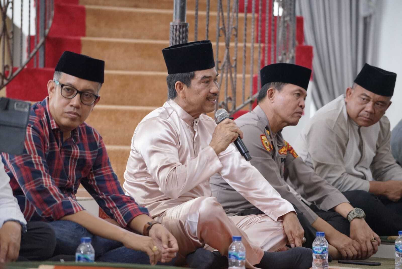 Penjabat Bupati Kabupaten Muaro Jambi Drs. Raden Najmi Menghadiri Kegiatan Doa Bersama