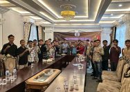 Photo Bersama : Mubes Luar Biasa Himpunan Mahasiswa Pelajaran Merangin Jabodetabek