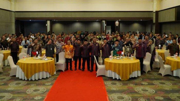 Komisi Informasi Provinsi Jambi Beri Penghargaan ke Para Tokoh Keterbukaan Informasi