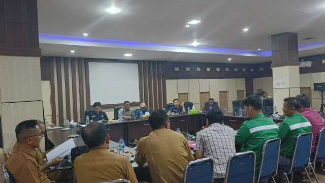 Ketua Komisi l DPRD Taufik, Kesal Dengan PT AWI Ditanya Soal Pajak Tidak Tau.