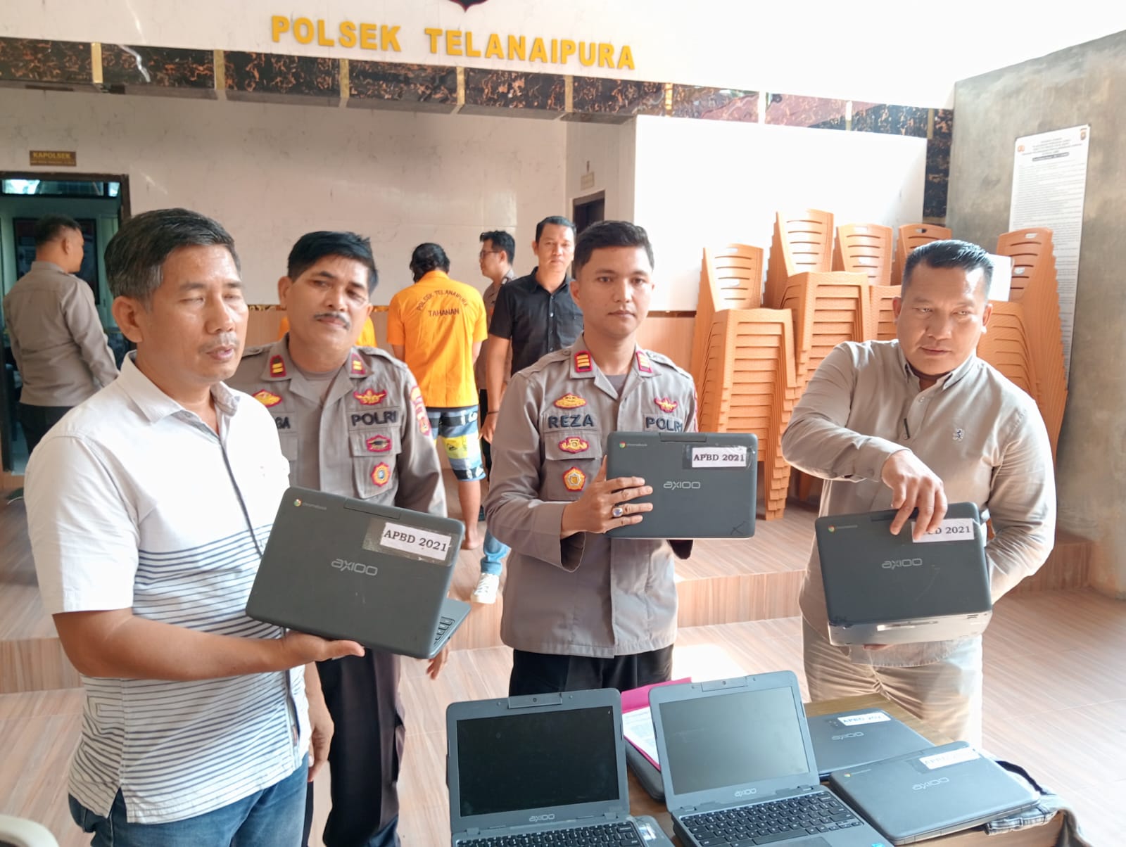 Mobil Tangki Vs Mobil Truk Adu Kambing di Paal Merah, Sopir dan Penumpang Luka-luka