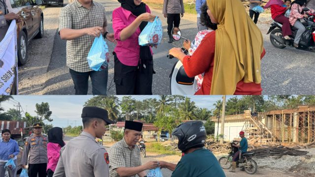 Hadir Di Desa Lubuk Sepuh Pelawan, Sat Intelkam Polres Sarolangun Bagi Ratusan Takjil Untuk Masyarakat.