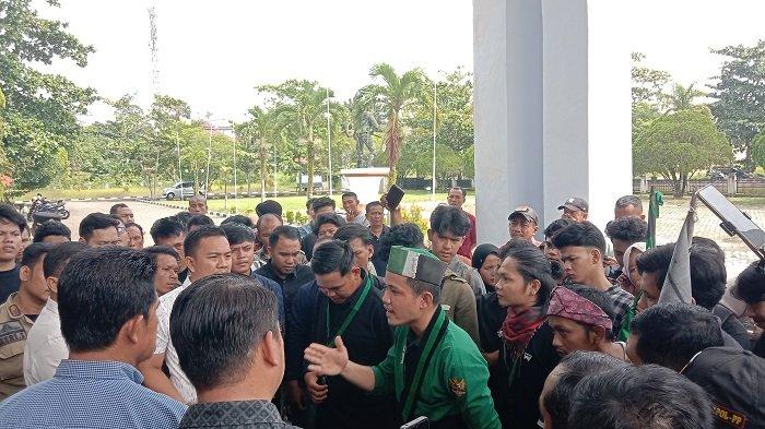 Bupati Tanjab Timur Lantik 19 Pejabat Eselon II