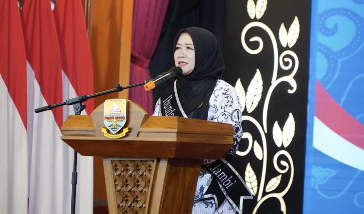 Hj. Hesti Haris: Ibunda Guru Pilar Moral Pendidikan Holistik di Provinsi Jambi