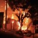 2 Kios di Depan SMPN 18 Kota Jambi Hangus Terbakar