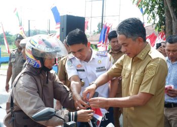 Gerakan Pembagian Bendera Merah Putih Tingkat Kab. Muaro Jambi