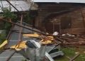 Diterpa Hujan Badai, Rumah Warga Kuala Tungkal Roboh