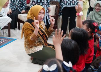 Hesti Haris dan IAD Wilayah Jambi Tanda Tangani Kerja Sama Program Parenting Class