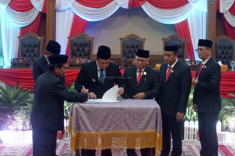 Rapat Paripurna Dalam Rangka Penyampaian Rancangan Peraturan Daerah Tentang Perubahan Anggaran Pendapatan dan Belanja Daerah Tahun Anggaran 2025