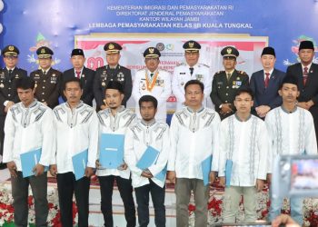Gubernur Jambi Al Haris Pimpin Upacara HUT ke-80 RI
