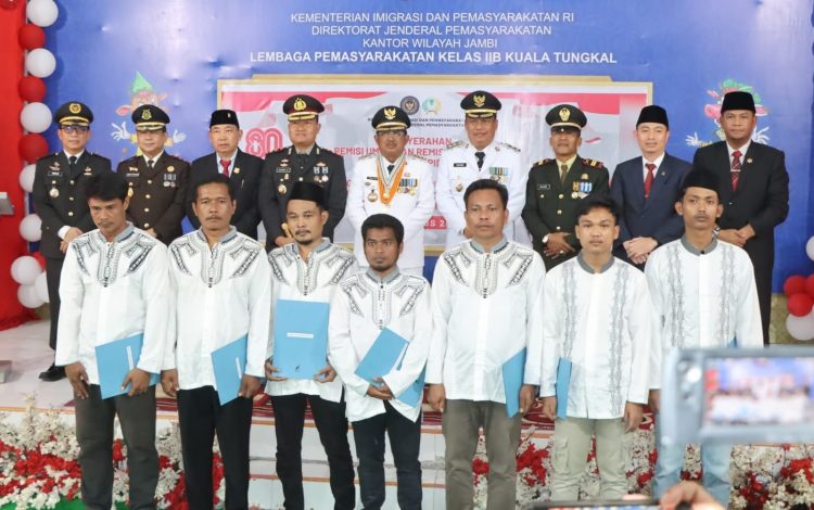 Gubernur Jambi Al Haris Pimpin Upacara HUT ke-80 RI