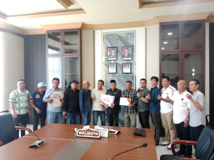 Ditinggal Keluar Nonton Bola di Lapangan, 1 Unit Rumah di Jujuhan Hangus Terbakar