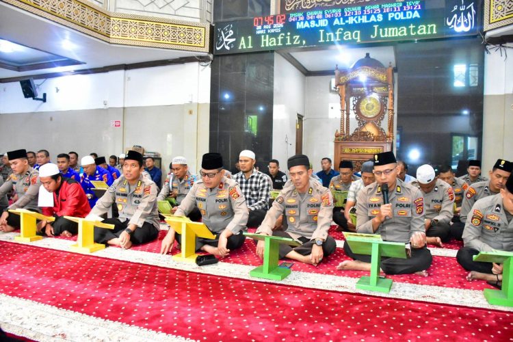 Polda Jambi Gelar Khotmil Al-Qur’an di Masjid Al Ikhlas