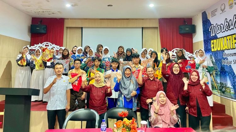 Museum Siginjai Ajak Pelajar Cinta Budaya Lewat Workshop Batik Jambi