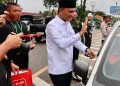 Hurmin dan Forkopimda Sarolangun Bagikan Bendera Merah Putih Sambut HUT RI ke-80