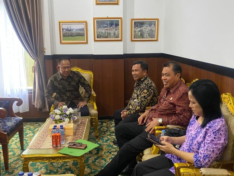Ranperda Penyertaan Modal Pemkab Sarolangun ke BPD Jambi Diharmonisasikan oleh Kanwil Kemenkum Jambi