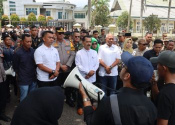 Wujudkan Kamtibmas Aman dan Kondusif, Polres Muaro Jambi Gelar Patroli Gabungan Bersama TNI