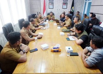 Sekda Muaro Jambi, H. Budhi Hartono, S.Sos., MT., Menyambut Kunjungan Tim Penilai Adipura Wilayah Provinsi Jambi dan Tim Pembina Pengelolaan Sampah Kementerian Lingkungan Hidup di Kab. Muaro Jambi