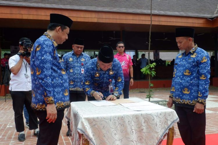 Pemkab Muaro Jambi Secara Resmi Melantik Pegawai Pemerintah Dengan Perjanjian Kerja (PPPK) Tahap II Formasi 2024