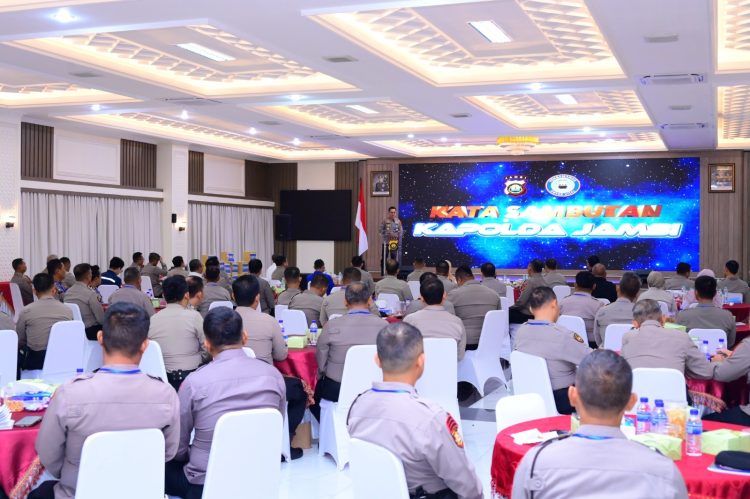 Kapolda Jambi Membuka Rakernis Fungis Pamobvit Polda Jambi