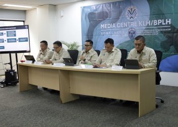 Menteri LH Tegaskan Komitmen Penegakan Hukum: Awasi 921 Perusahaan/Kegiatan, Jatuhkan Sanksi Tegas Pelanggaran Pengelolaan Lingkungan