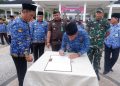Wakil Bupati Muaro Jambi Junaidi H. Mahir Memimpin Apel di Lingkup Pemerintah Kabupaten Muaro Jambi Dalam Rangka Apel Kebangsaan, Doa Bersama dan Hari Kesadaran Nasional