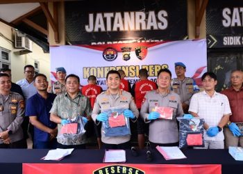 Bahu Jalan Lintas Sarolangun-Jambi di Batu Ampar Longsor