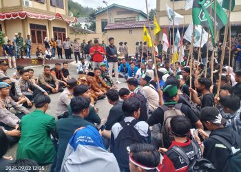 3 Truk Alami Kecelakaan Beruntun di Pintu Gerbang Tol Pijoan, 2 Orang Terluka