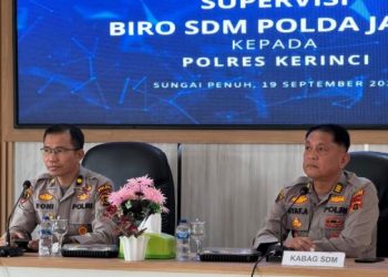 Satlantas Polres Muaro Jambi Tertibkan Antrian Truk Solar yang Ganggu Lalu Lintas