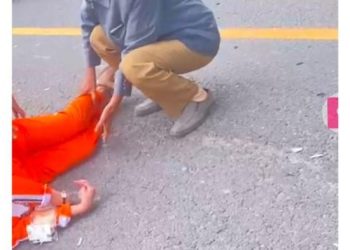 2 Siswi Berseragam Sekolah Alami Kecelakaan di Kerinci
