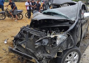 Innova Tabrakan dengan Bus di Tanjab Barat, Enam Orang Luka-Luka