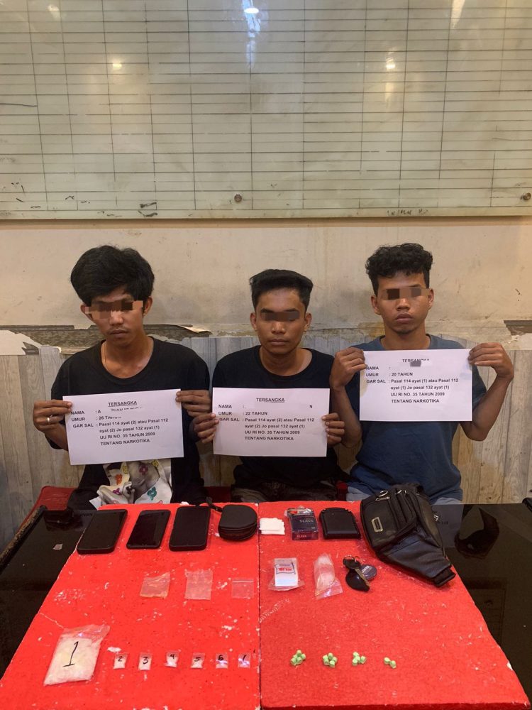 Tiga Pria Diamankan Satresnarkoba Polresta Jambi Akibat Edarkan Narkotika